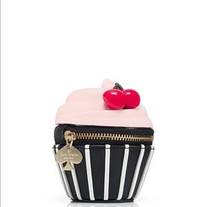 Kate spade magnolia bakery cupcake change purse